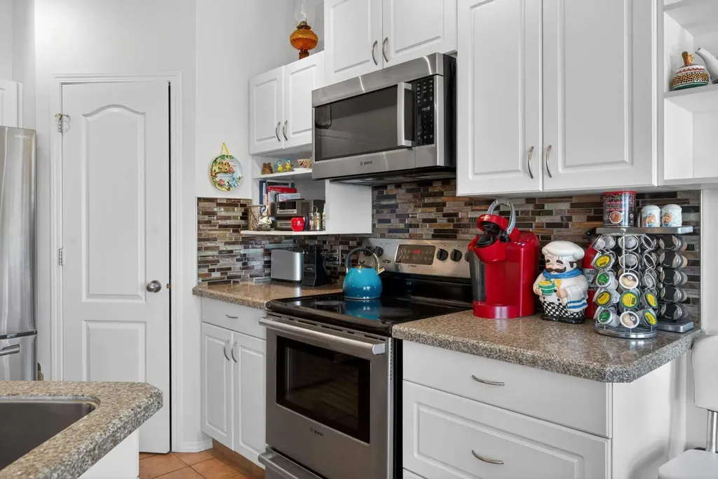 92 Hamptons Link NW Calgary AB T3A 5V9