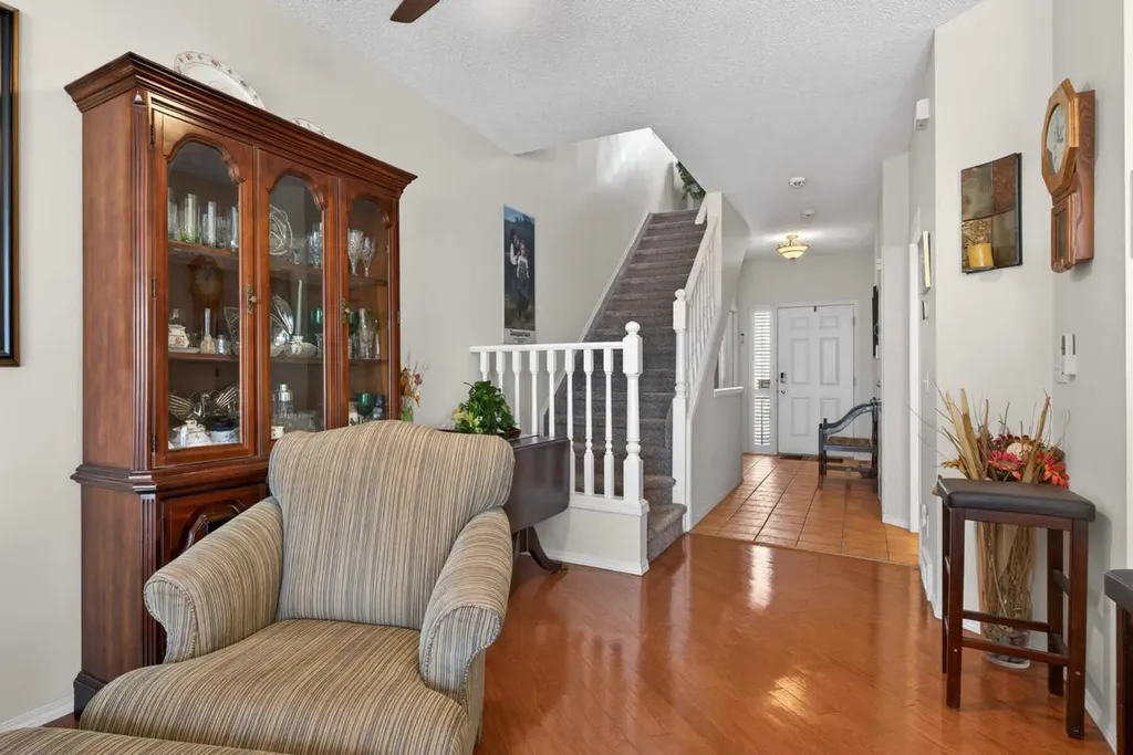 92 Hamptons Link NW Calgary AB T3A 5V9