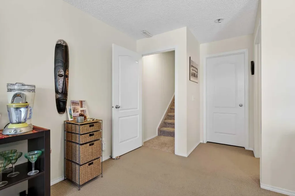 92 Hamptons Link NW Calgary AB T3A 5V9