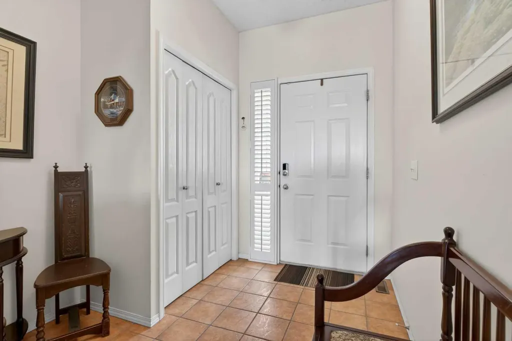 92 Hamptons Link NW Calgary AB T3A 5V9