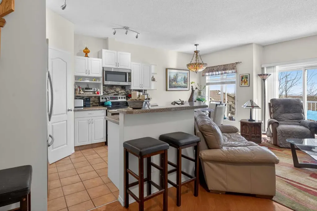 92 Hamptons Link NW Calgary AB T3A 5V9