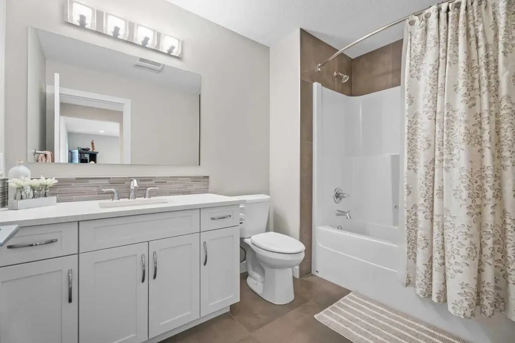 19 Masters Mews SE Calgary AB T3M 2B4
