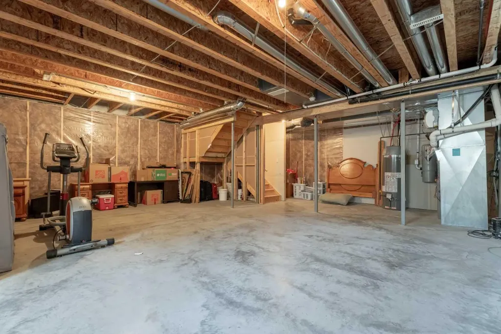 19 Masters Mews SE Calgary AB T3M 2B4