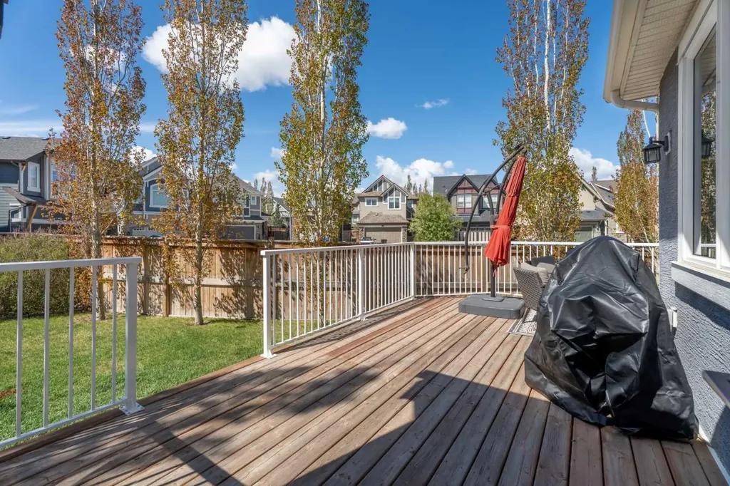 19 Masters Mews SE Calgary AB T3M 2B4