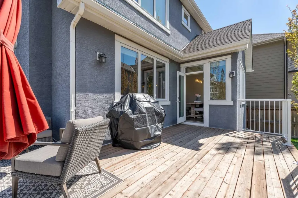 19 Masters Mews SE Calgary AB T3M 2B4