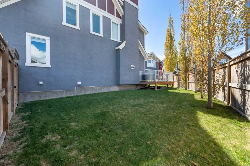 19 Masters Mews SE Calgary AB T3M 2B4