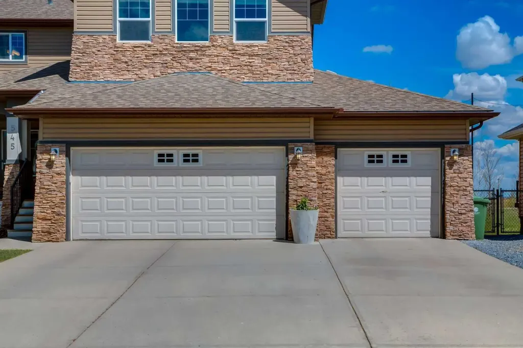 545 Boulder Creek Circle SE Langdon AB T0J 1X3