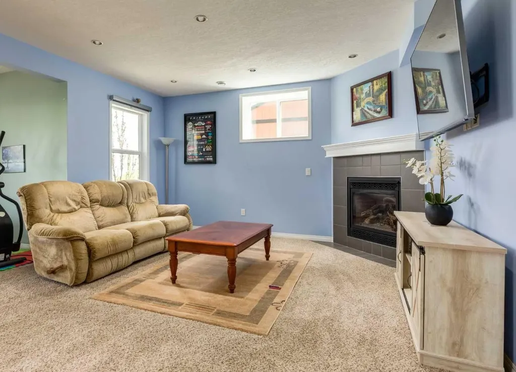 545 Boulder Creek Circle SE Langdon AB T0J 1X3