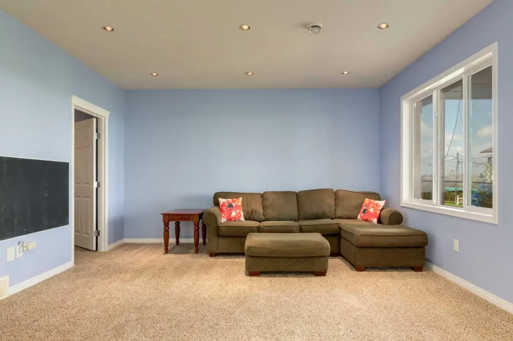 545 Boulder Creek Circle SE Langdon AB T0J 1X3