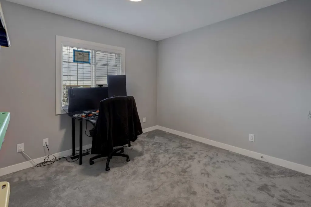 154 Amblehurst Way NW Calgary AB T3P 2A1