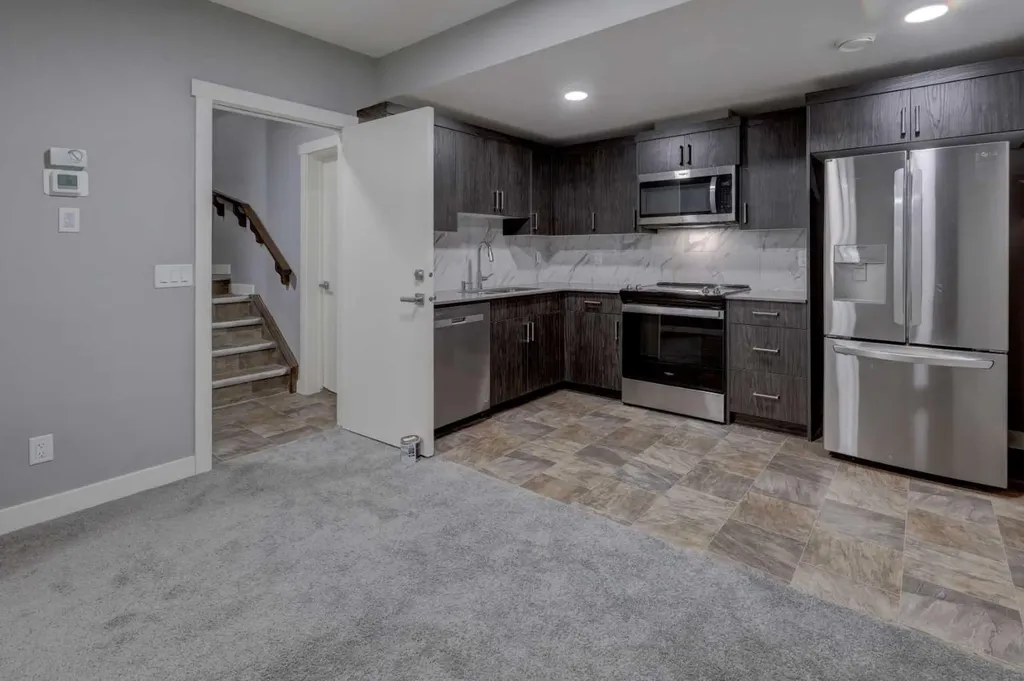 154 Amblehurst Way NW Calgary AB T3P 2A1