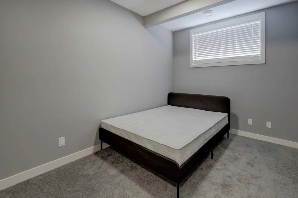 154 Amblehurst Way NW Calgary AB T3P 2A1
