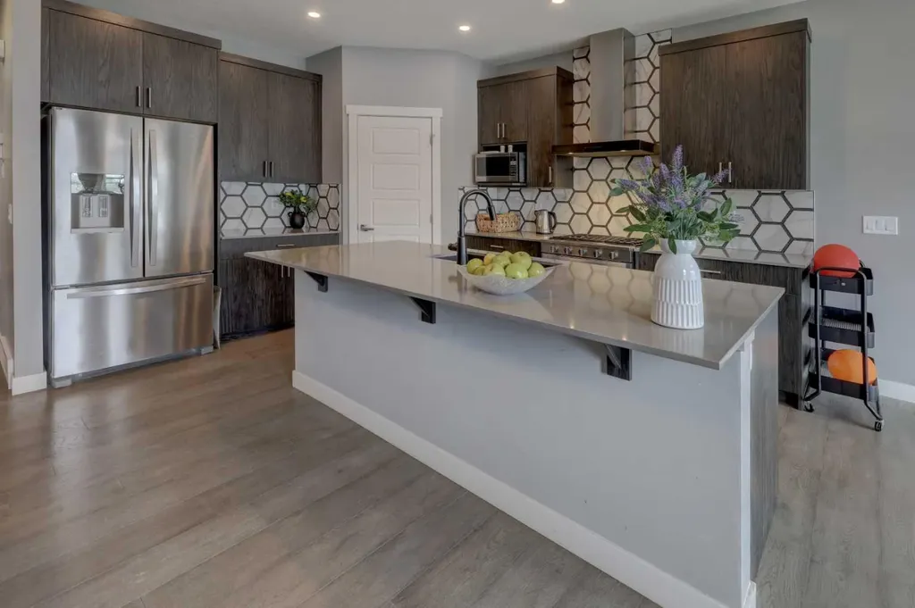 154 Amblehurst Way NW Calgary AB T3P 2A1