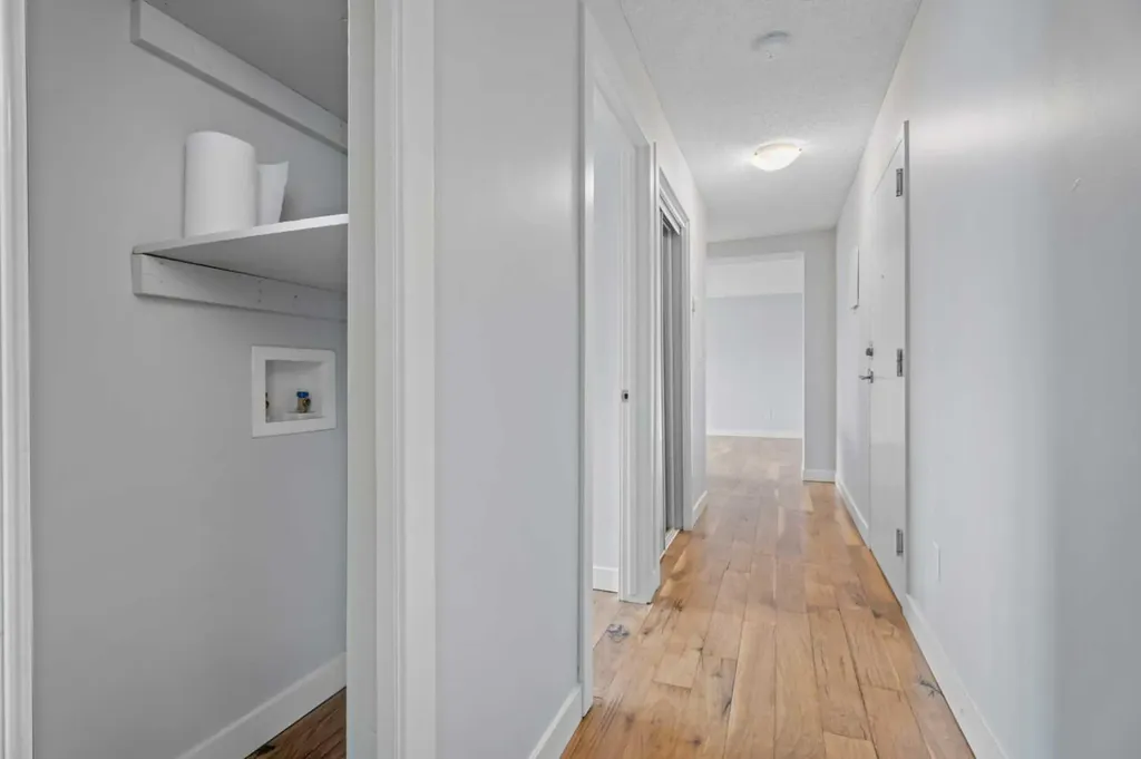 1828 12 Avenue SW Calgary AB T3C 0R6