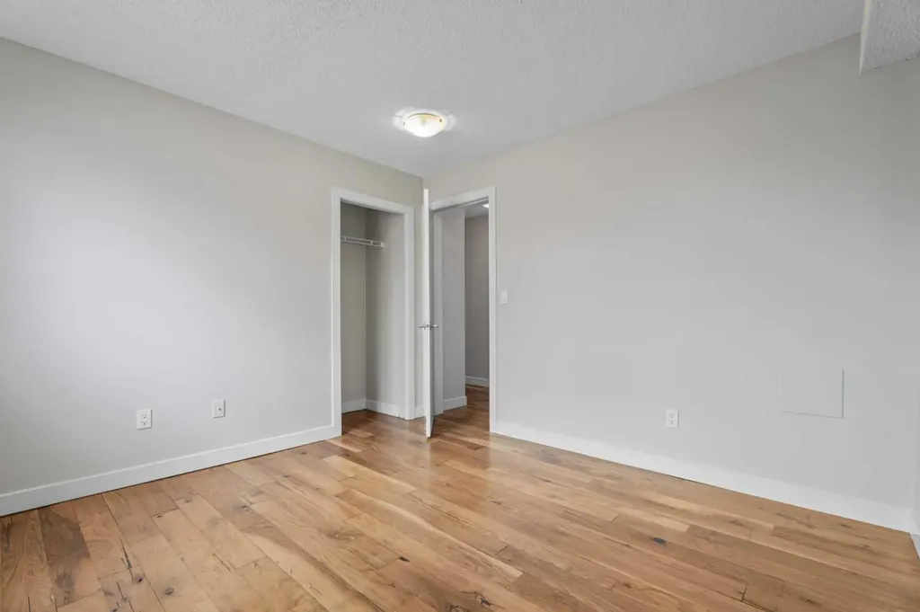 1828 12 Avenue SW Calgary AB T3C 0R6