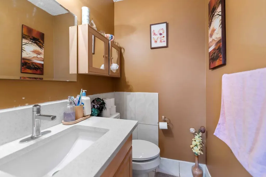 35 Templemont Drive NE Calgary AB T1Y 4Z5