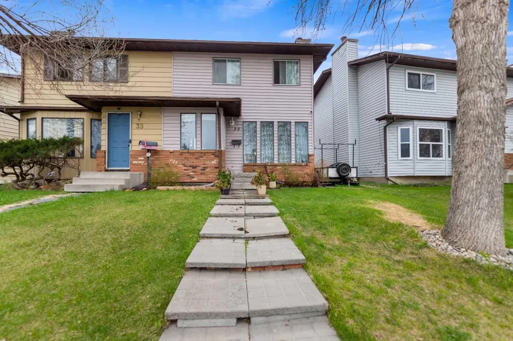 35 Templemont Drive NE Calgary AB T1Y 4Z5