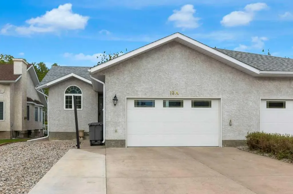 13A Westlynn Drive Claresholm AB T0L 0T0