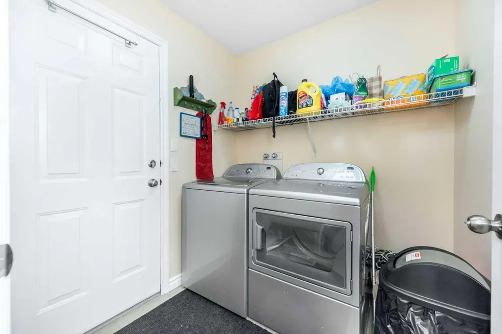 138 Panamount Crescent NW Calgary AB T3K 5L7