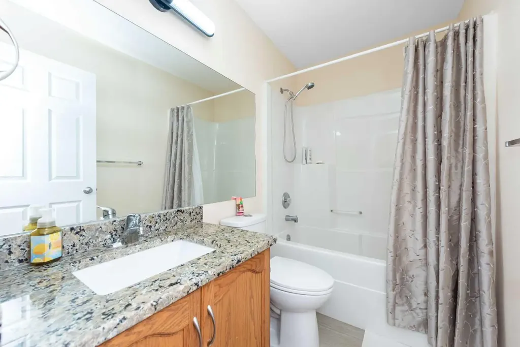 138 Panamount Crescent NW Calgary AB T3K 5L7