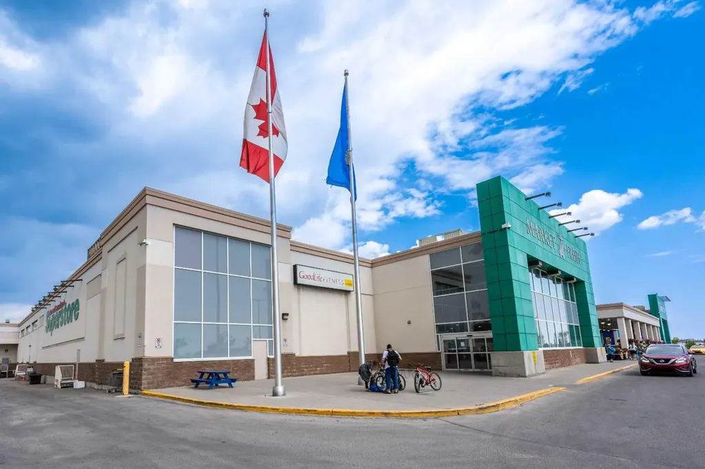 138 Panamount Crescent NW Calgary AB T3K 5L7