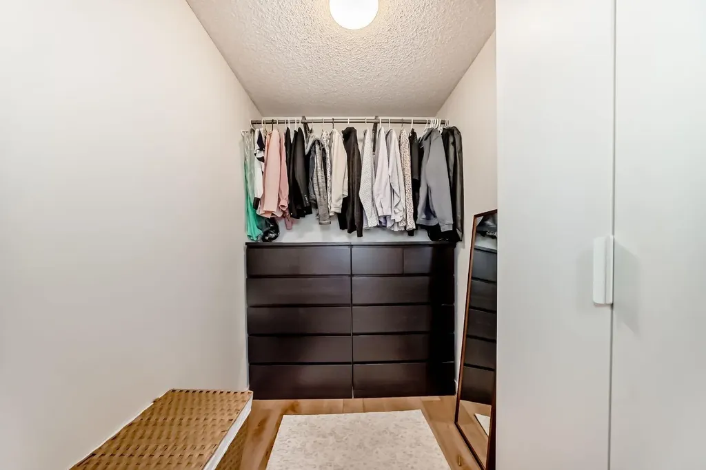 135 Crystalridge Court Okotoks AB T1S1X7