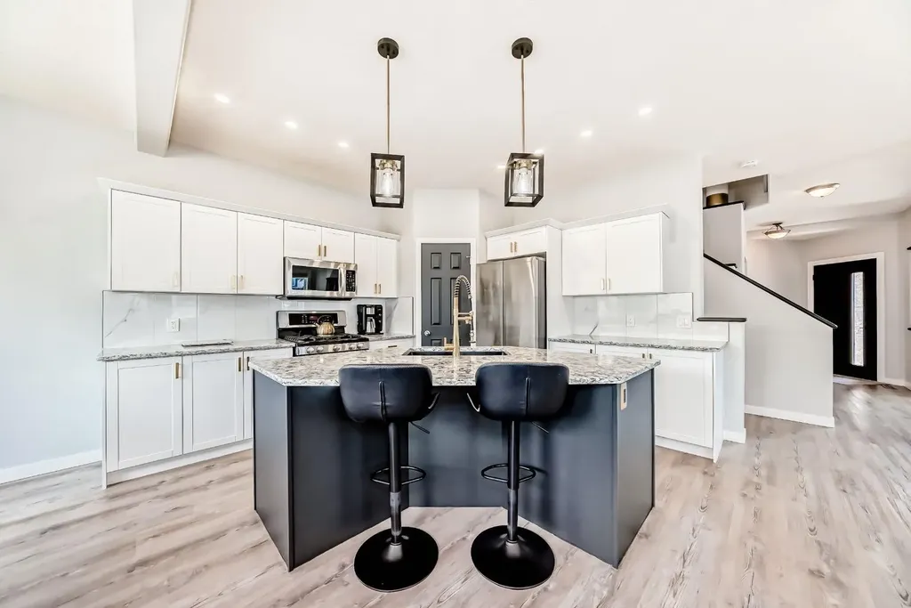 135 Crystalridge Court Okotoks AB T1S1X7