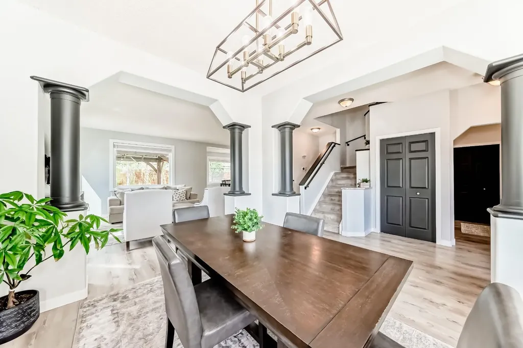 135 Crystalridge Court Okotoks AB T1S1X7