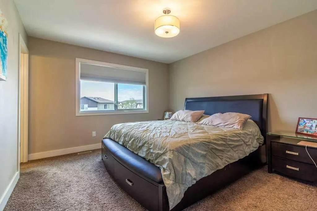 679 Keystone Chase W Lethbridge AB T1J5G2