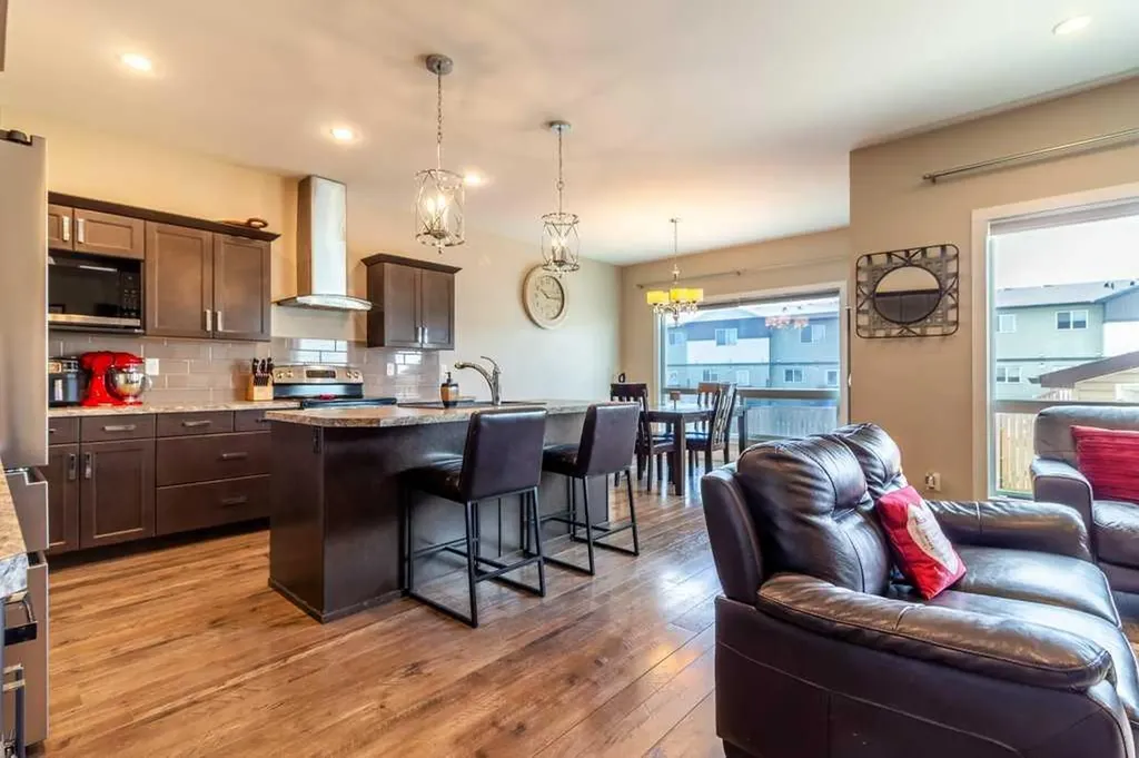 679 Keystone Chase W Lethbridge AB T1J5G2