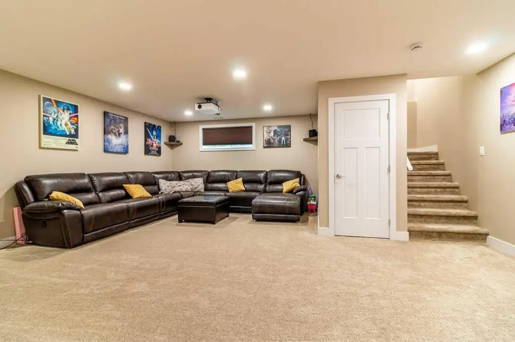 679 Keystone Chase W Lethbridge AB T1J5G2