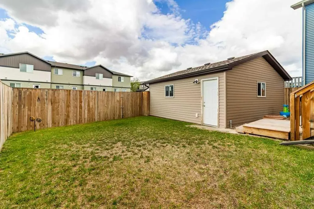 679 Keystone Chase W Lethbridge AB T1J5G2
