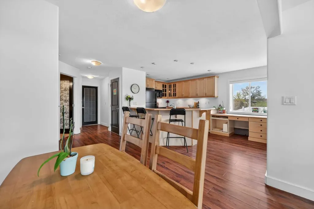 717 4a Street NE Calgary AB T2E 3W1