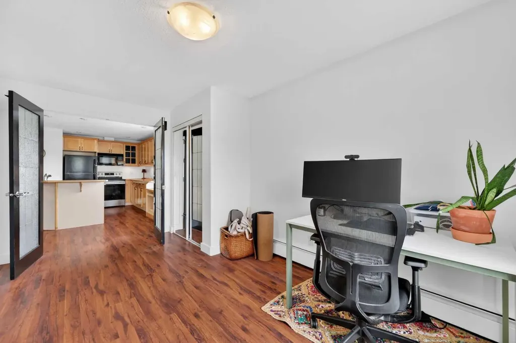 717 4a Street NE Calgary AB T2E 3W1
