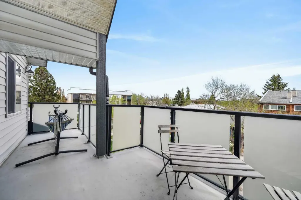 717 4a Street NE Calgary AB T2E 3W1