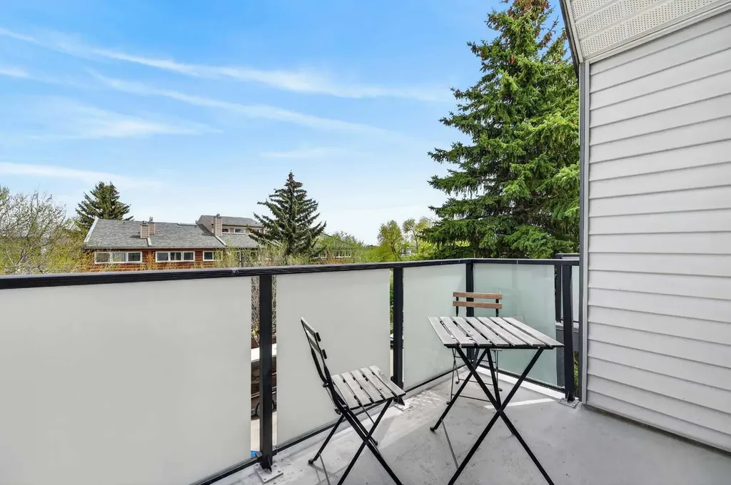 717 4a Street NE Calgary AB T2E 3W1