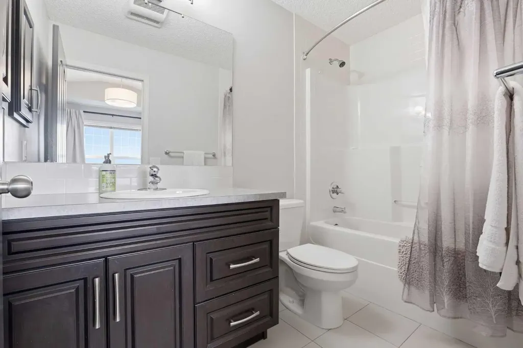 632 Mahogany Boulevard SE Calgary AB T3M 1X9