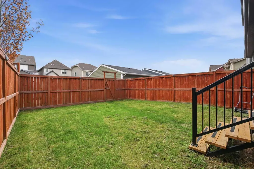 632 Mahogany Boulevard SE Calgary AB T3M 1X9