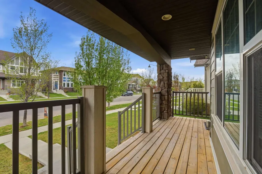 632 Mahogany Boulevard SE Calgary AB T3M 1X9