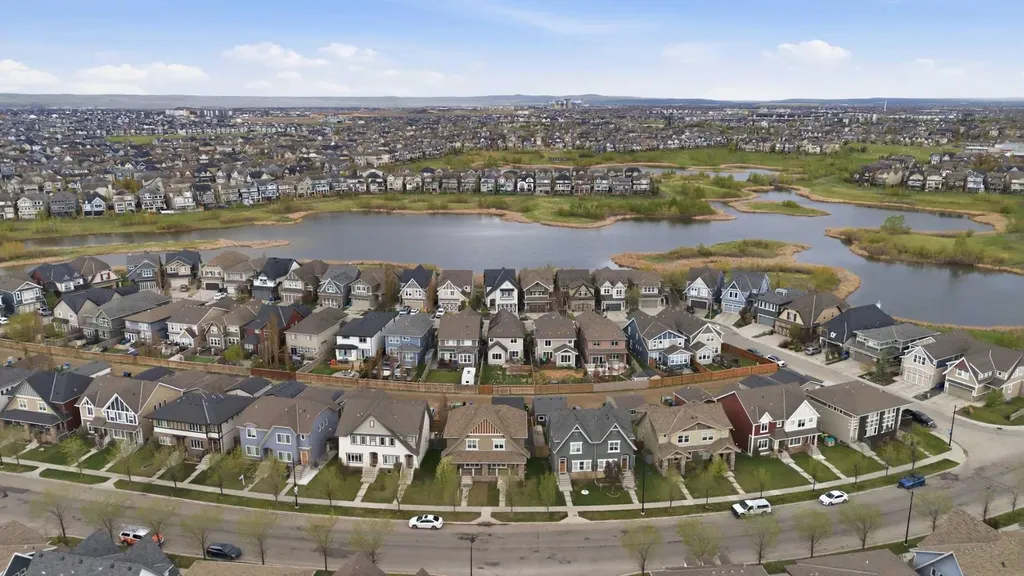 632 Mahogany Boulevard SE Calgary AB T3M 1X9