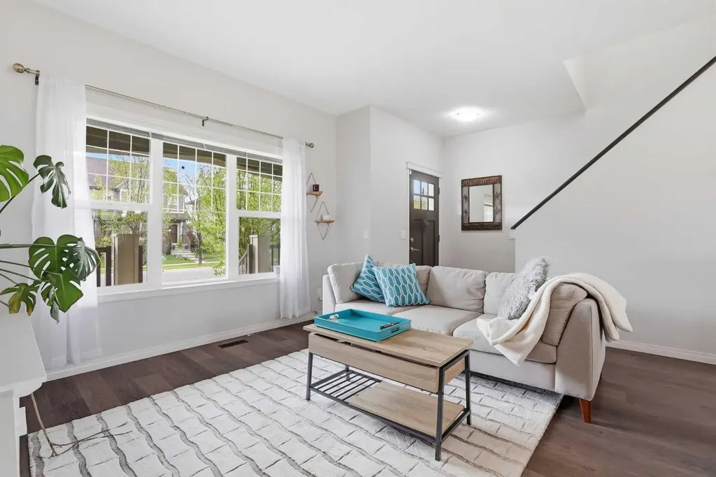 632 Mahogany Boulevard SE Calgary AB T3M 1X9