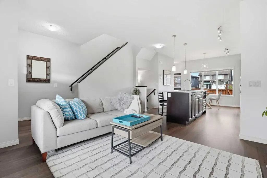 632 Mahogany Boulevard SE Calgary AB T3M 1X9