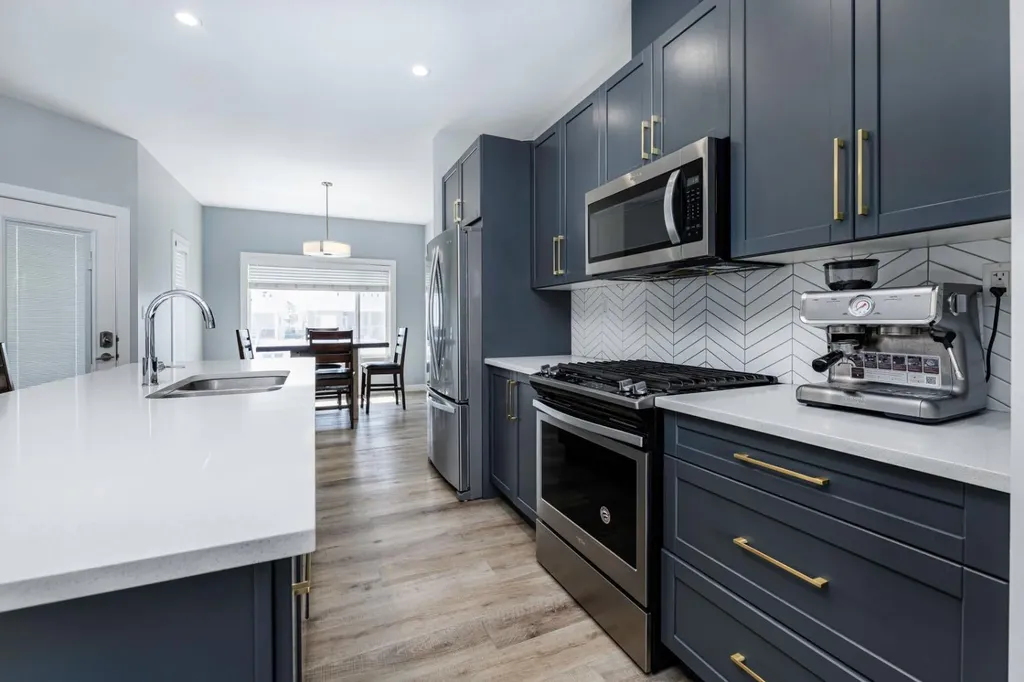 81 Ellington Crescent Red Deer AB T4P3E5