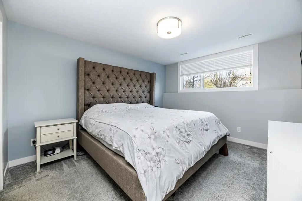 81 Ellington Crescent Red Deer AB T4P3E5