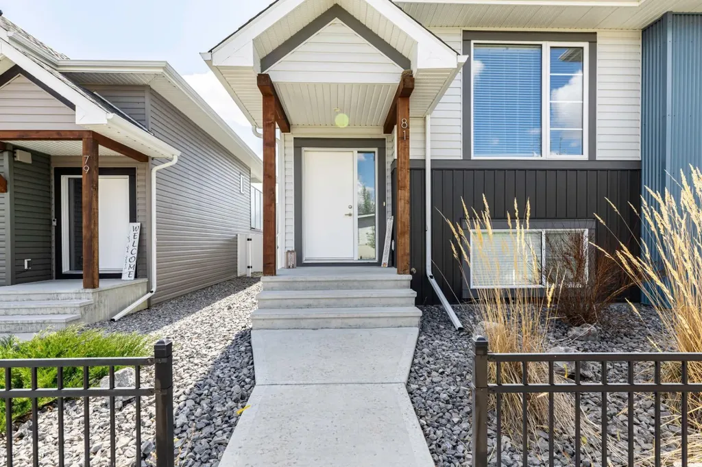 81 Ellington Crescent Red Deer AB T4P3E5