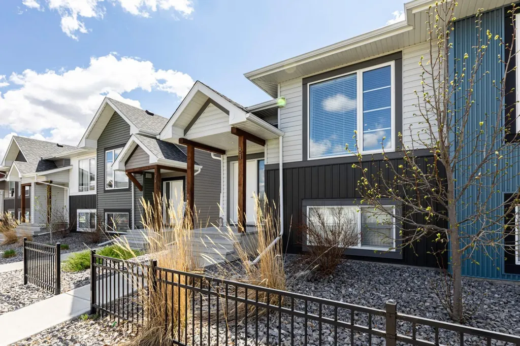 81 Ellington Crescent Red Deer AB T4P3E5