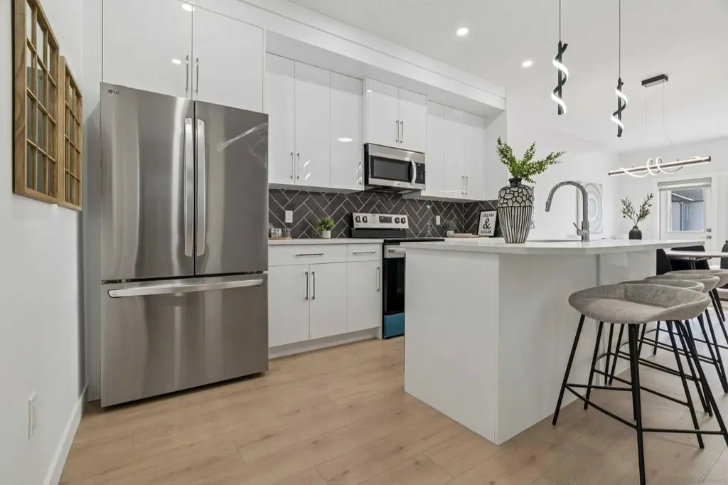 95 Saddlecrest Circle NE Calgary AB T3J0Z2