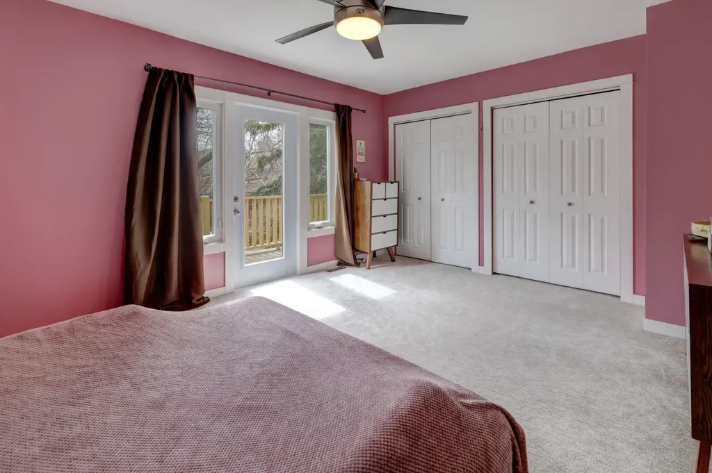 1636 Broadview Road NW Calgary AB T2N 3H1