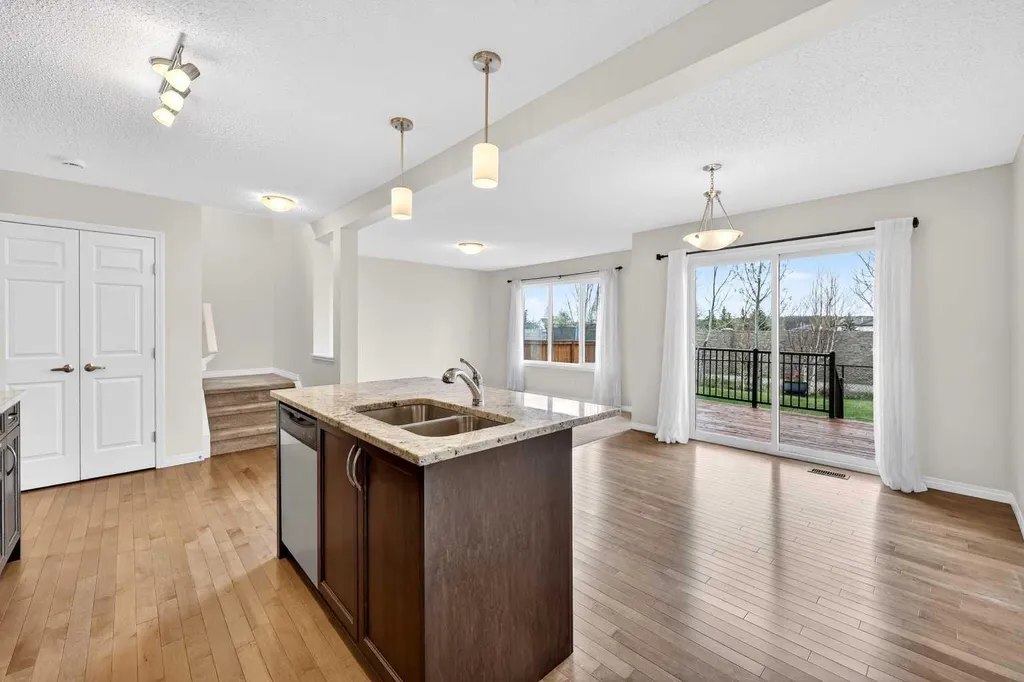 99 Buckskin Way Cochrane AB T4C2P2