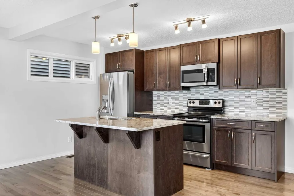 99 Buckskin Way Cochrane AB T4C2P2